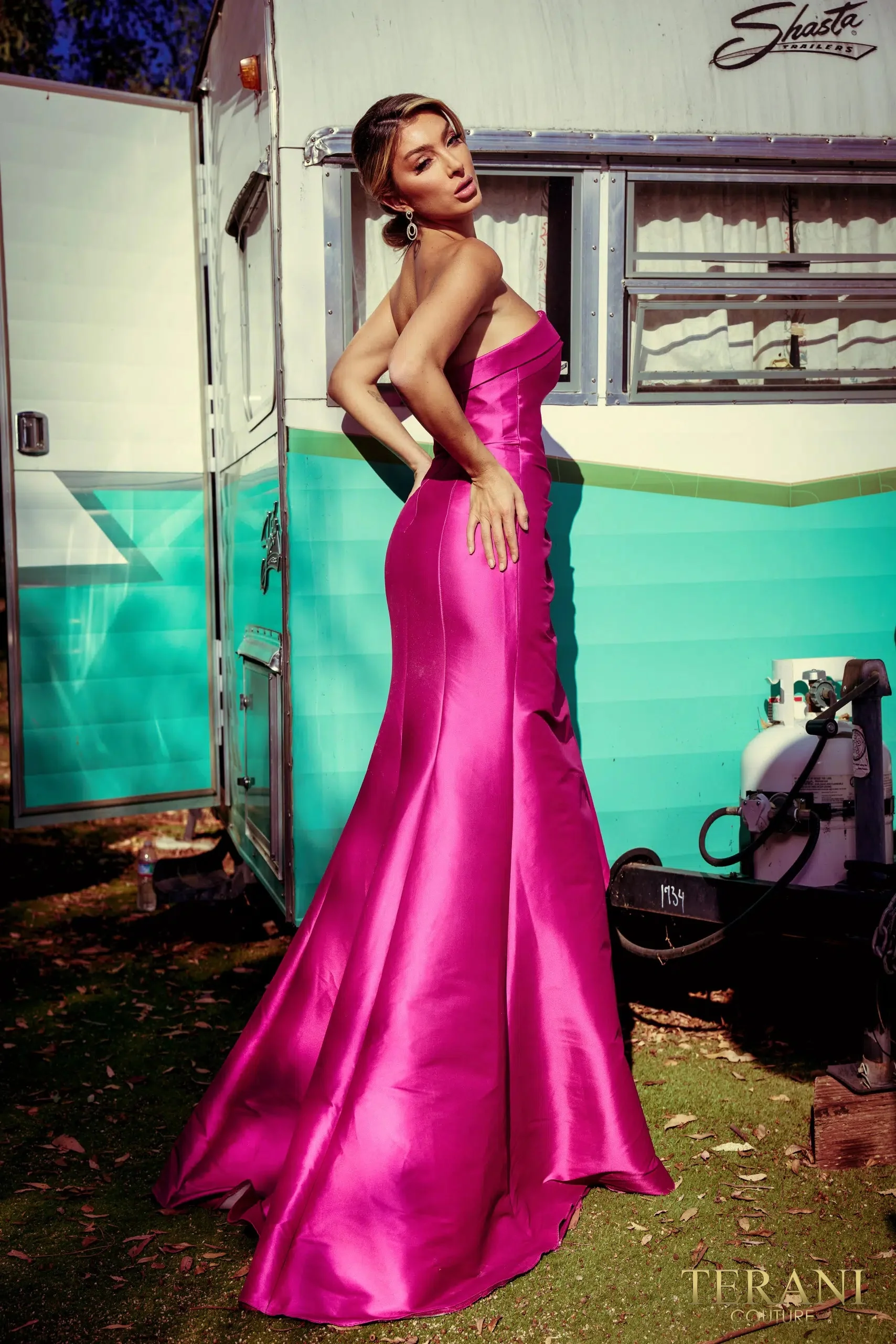 Off-Shoulder Neckline Draped Bow Gown Style 2111P4019 - Image 10
